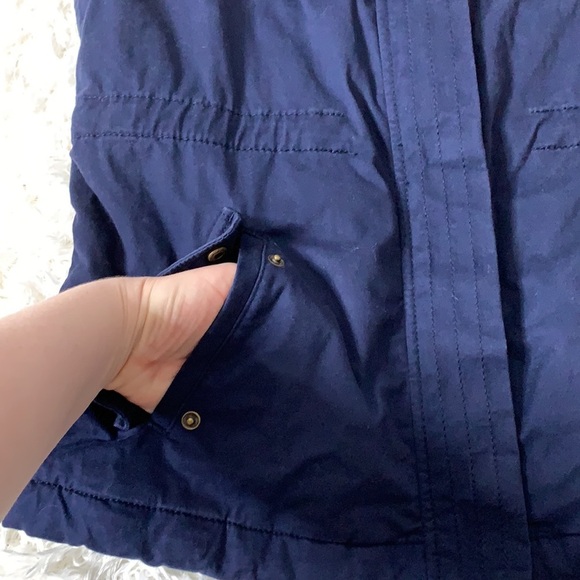 Women’s Sonoma Blue Faux Fur Lining Winter Vest Size Small - Picture 3 of 11